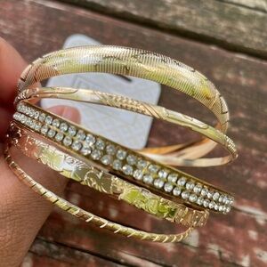 Women’s bracelet,Elegant Gold Bangle Set,D’bello bracelet set.